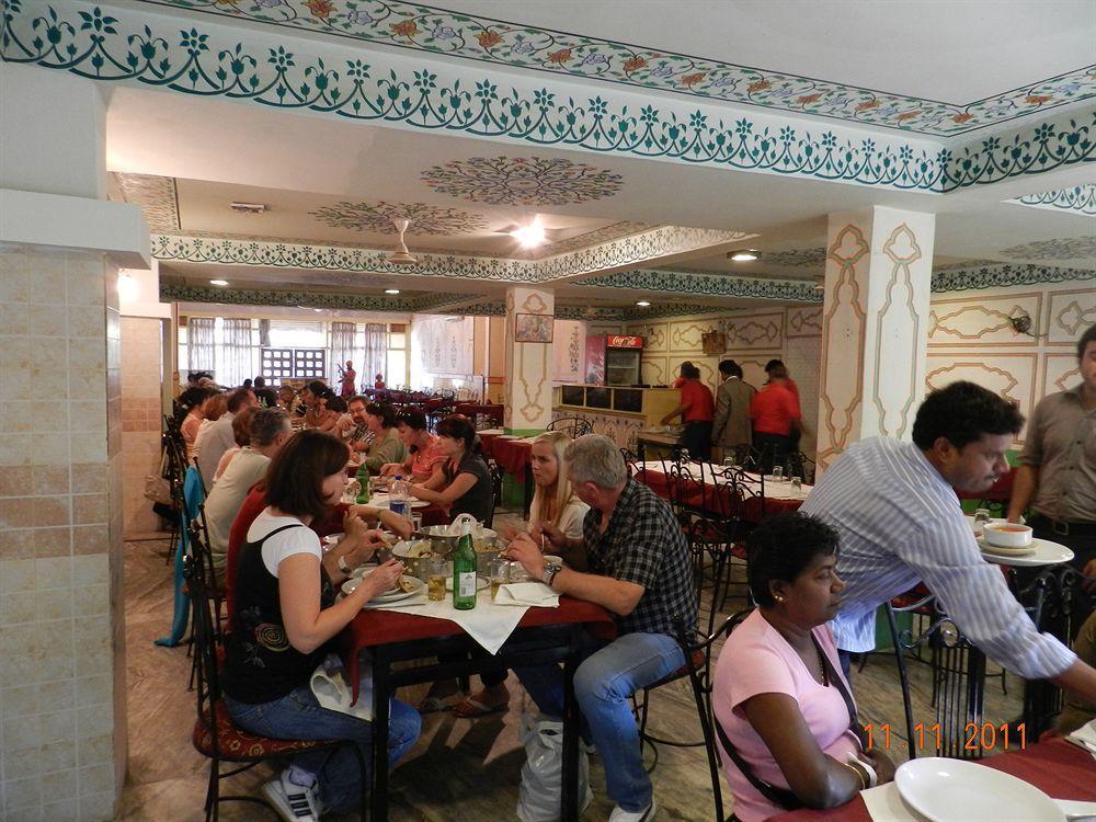 Отель Jaipur Darbar Экстерьер фото